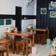 บรรยากาศ ก๋วยเตี๋ยวสี่พระยา  สาขากระบี่