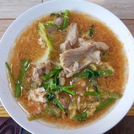 ตี๋เฮง ผัดไท คั่วไก่ สุกี้ @ตลาดสาย2