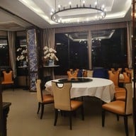 Zheng Dou Grand (เจิ้งโต๋ว แกรนด์) โรงแรม เจซี เควิน สาทร ชั้น 37