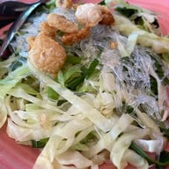 เฮือนข้าวพันผักริมคลอง