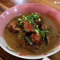 เมนูของร้าน ก๋วยเตี๋ยวสี่พระยา  สาขากระบี่