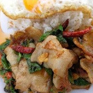 เมนูของร้าน เอ-หนึ่งกระเพราเขย่า