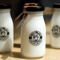 นมหน้าฟาร์ม @สหกรณ์โคนมเชียงใหม่