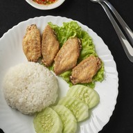 อร่อย!!!โภชนา 65/311 ถ.คฑาธร ซ.4