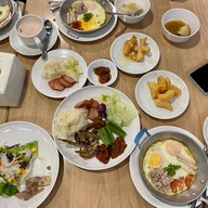โรงแรมพลอยอินน์