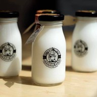 นมหน้าฟาร์ม @สหกรณ์โคนมเชียงใหม่