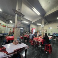 ล้านผัดไทท่าแพ