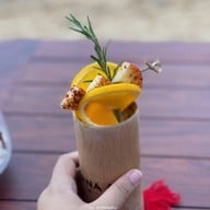 เมนูของร้าน Under the Sun Beach Club