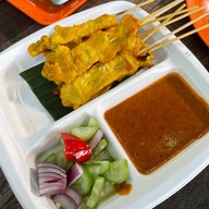 เตี๋ยว เต็ม ตีน  คลองสี่