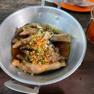 เตี๋ยว เต็ม ตีน  คลองสี่