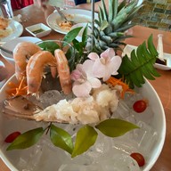 ร้านอาหารกุ้งมังกร ซีฟู้ด อ่าวนาง กระบี่ : Kungmoungkorn Restuarant