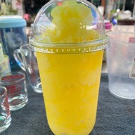 สถานีมีนม นํ้าปั่น ปังเย็น ปังปิ้ง ชา/กาแฟ บ้านบึง