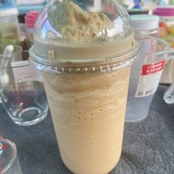 สถานีมีนม นํ้าปั่น ปังเย็น ปังปิ้ง ชา/กาแฟ บ้านบึง