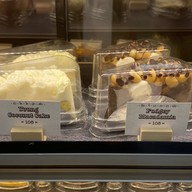 Cedar242 (Coffee & Sandwich) แซนวิช เบเกิ้ล สุขุมวิท 64