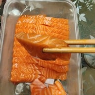 เมนูของร้าน SALMON CAT ( แซลมอนแคท ตลาดสดธนบุรี ) ตลาดสดค้าส่ง ธนบุรี