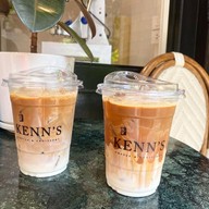 Kenn’s Coffee & Croissant อารีย์