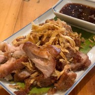 หมูทอดมาเฟีย ข้าวยำไก่ทอด สาขาเมืองปทุม