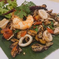 ผัดไทย หอยทอด นายยศ(ยกเลิก) คลอง 7