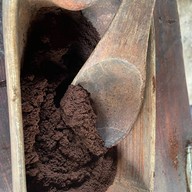 กาแฟสด แม่กลางหลวง คุณโยแส่ กิจเจริญชัย