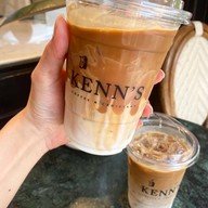 Kenn’s Coffee & Croissant อารีย์