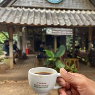 กาแฟสด แม่กลางหลวง คุณโยแส่ กิจเจริญชัย