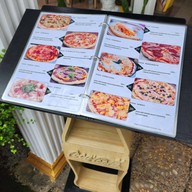 พิชซ่าพิน๊อคคิโอ