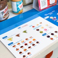 เครปไอติม ( ice skate’s Crepe ) หลังมอชอ