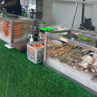 ยำทอดลูกชิ้น&ซีฟู้ด/ข้าวไข่เจียวบุฟเฟต์/น้ำส้มจ้า