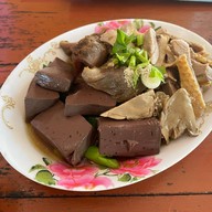 เมนูของร้าน ร้านสบายลมเป็ดพะโล้ นครหลวง