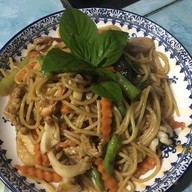 EAT  แหลก ไทรม้า