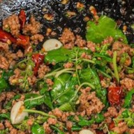 กระเพราโคขุนพริกแห้ง