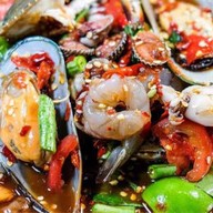 สุกี้ ลัคกี้ แม่โจ้