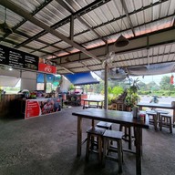 บรรยากาศ ส้มตำกองช้าง