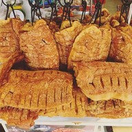 หมูกรอบตู้