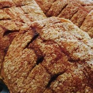 หมูกรอบตู้