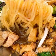 ป้าวิไล ก๋วยเตี๋ยวหมูต้มยำโบราณ หมูน้ำตก