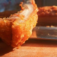 หมูกรอบตู้