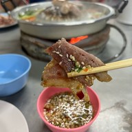 เมนูของร้าน สาริสาหมูย่างเกาหลี