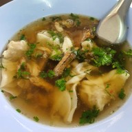 เมนูของร้าน บะหมี่ปูสะพานพุทธ กวางตุ้ง เจ้าเก่า