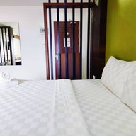 Maison De Cheer (เมซอง เดอ เชียร์)