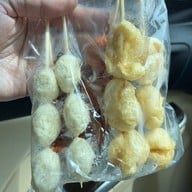 เมนูของร้าน ลูกชิ้นป้านก สถานีรถไฟบุรีรัมย์