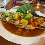 เมนูของร้าน สวนอาหารชลธาร