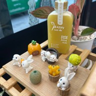 หน้าร้าน Happy two do  ผลไม้สด เพื่อสุขภาพ ซอยโชคชัยร่วมมิตร