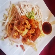 เกตน์สิรี ส้มตำ ของย่าง  แมลงทอด สันทราย