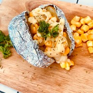 ร้านกูมีแต่กระเพรา (แดรก) -