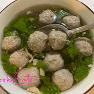 ก๋วยเตี๋ยวเนื้อน้ำใส เจ๊มล