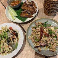 SAOLAO (ซาวน์ลาว) อารีย์ สะพานควาย พหลโยธิน