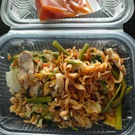 เมนูของร้าน บ้านข้าวแกงป้าแดง