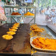 เมนูของร้าน สิริรัช ขนมไทย ประตูผี