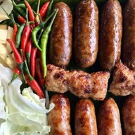 ไส้กรอกอีสานทอดกรอบน้องณคุณ